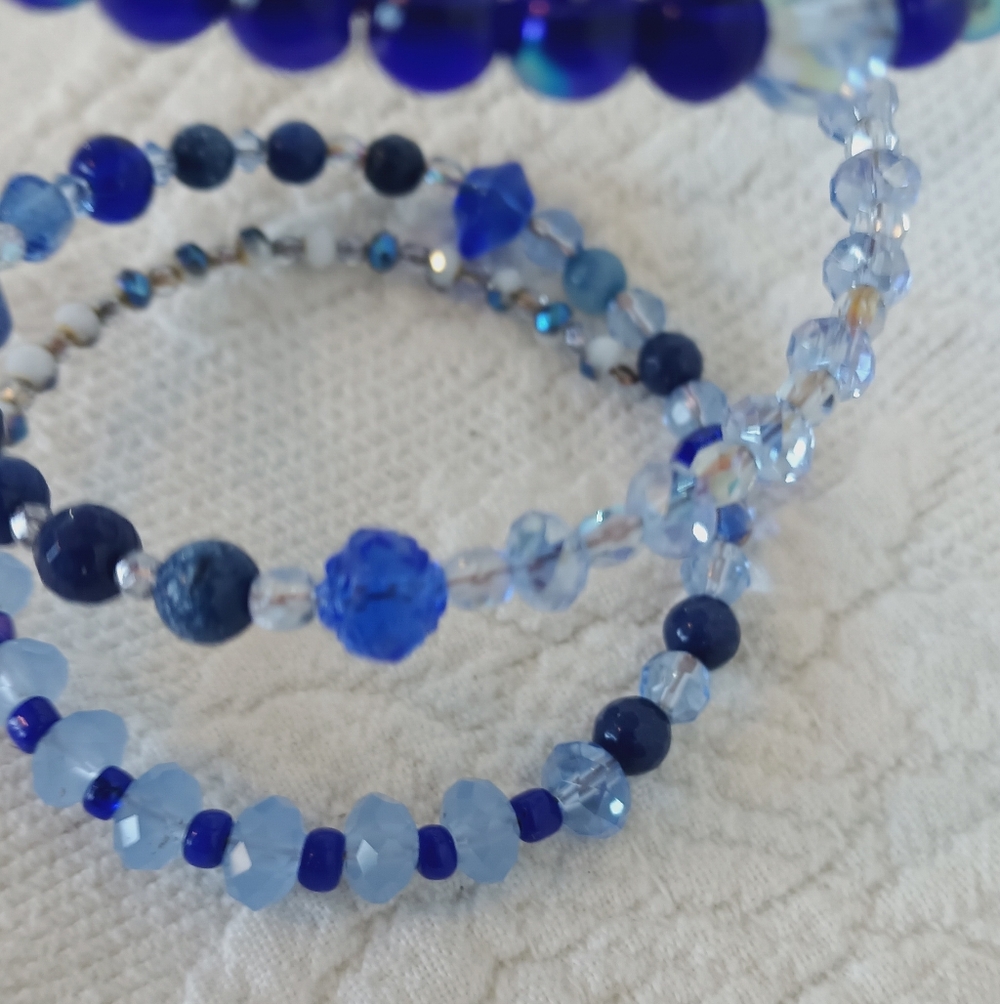 Hand Crafted Blue Crystal Beaded Bracelet Memory Wire Multi Strand Plus Colorful - Picture 5 of 7